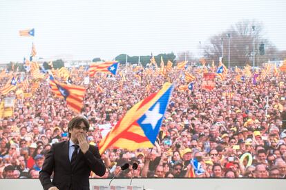 El expresidente Carles Puigdemont, durante un acto político celebrado en Perpiñán en 2019. EFE/David Borrat