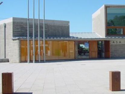 Ayuntamiento de Valdequemada, obra de &Aacute;ngela Garc&iacute;a de Paredes e Ignacio Pedrosa.