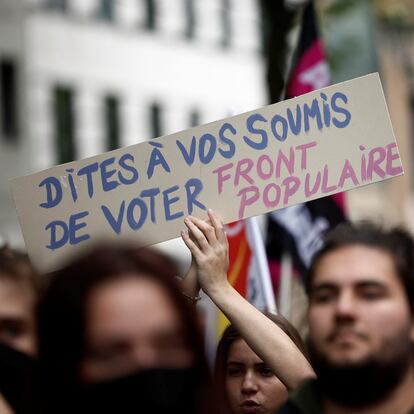 People attend a demonstration against the French far-right National Rally (Rassemblement National - RN) party, ahead of early legislative elections in Paris, France, June 15, 2024. REUTERS/Benoit Tessier