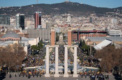 Vista de la avenida Maria Cristina de Barcelona durante la protesta.