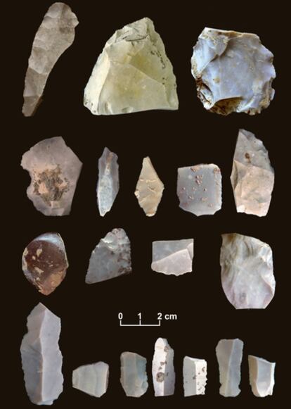 Algunas de las herramientas de piedra de hace más de 15.000 años descubiertas en Texas, que son muestra de la cultura más antigua conocida de América.