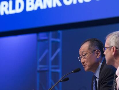 El presidente del Banco Mundial (a la izquierda), Jim Yong Kim.