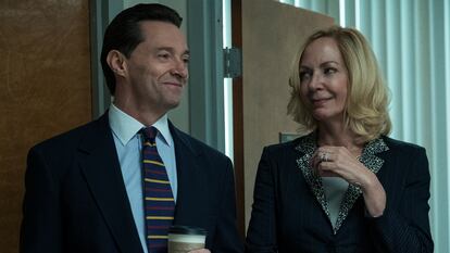 Hugh Jackman y Allison Janney en 'La estafa'.