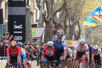 Vernon se impone a Bauhaus en Vilanova y la Geltrú.