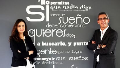 Francisco Porras y Raquel Capellas, de Weber Shandwick.