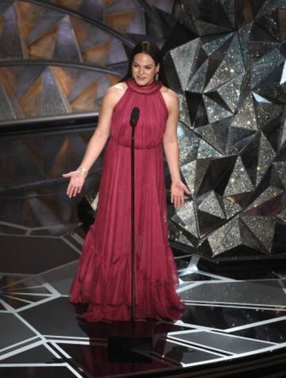 Daniela Vega durante la ceremonia de los Oscar.