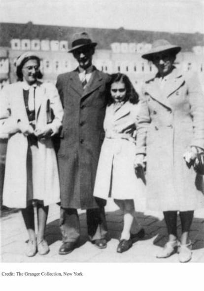 La familia Frank, desde la izquierda, Margot, Otto, Ana y Edith, en Ámsterdam en 1941.