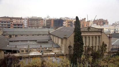 Vista parcial de las naves de la antigua empresa Uralita en Cerdanyola del Vallès, Barcelona.