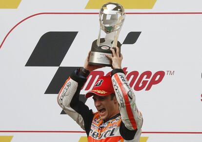 Dani Pedrosa celebra la victòria a Sepang. S'ha imposat a Jorge Lorenzo i Valentino Rossi