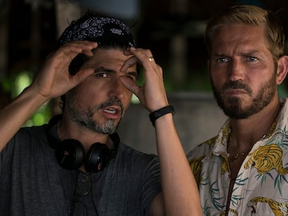 Alejandro Monteverde (izquierda), director de 'Sound of freedom', junto al actor Jim Caviezel.