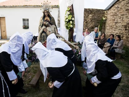 Procesión de la Quinta Angustia en Santiago de Compostela.