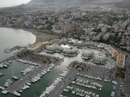 Imagen a&eacute;rea del puerto de Benalm&aacute;dena.