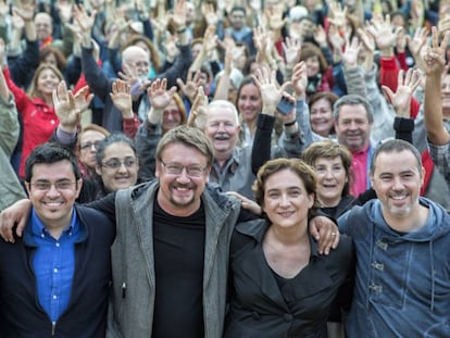 El cercle m&eacute;s proper de Colau accelera el partit d&#039;esquerres.  