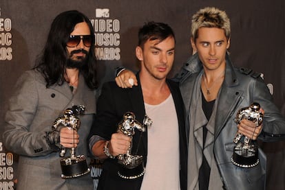 Los hermanos Jared y Shannon Leto y Tomo Milicevic integran este atípico grupo de música.