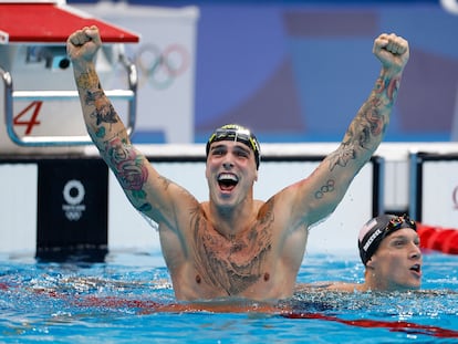 Bruno Fratus comemora após conquistar o bronze na Olimpíada de Tóquio.