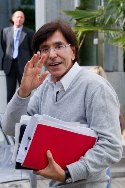 El socialista Elio Di Rupo, encargado de formar gobierno.