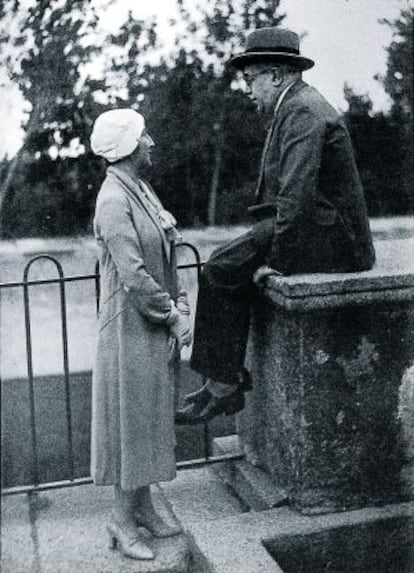 Azaña con su mujer, Dolores Rivas, en 1929.