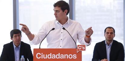 Juan Marín, Albert Rivera e Ignacio Aguado, el sábado en Madrid.