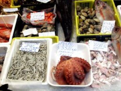 Marisco en una pescadería del centro de Bilbao.