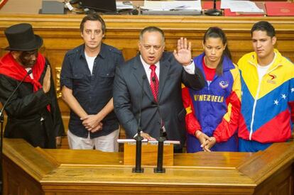 Diosdado Cabello jura como presidente de la Asamblea Nacional
