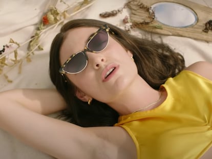 Lorde, en una imagen del vídeo de 'Solar power'.