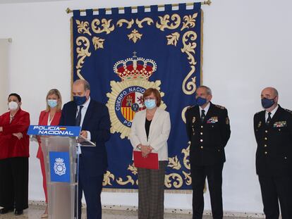 El director general de la Policía, Francisco Pardo, en Valencia, con otras autoridades valencianas.