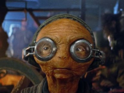 El personatge de Maz Kanata, en una escena de la pel·lícula.