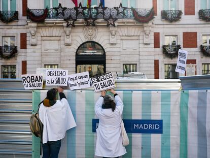 Manifestación convocada por el sindicato Amyts este miércoles en Madrid, en apoyo de la huelga de médicos y pediatras de atención primaria.