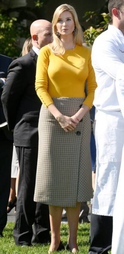 Ivanka Trump vestida con un conjunto de falda y jerséy de Zara el pasado 2 de octubre.