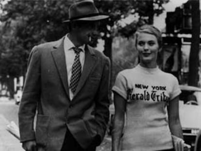 Jean Paul Belmondo y Jean Seberg, en &#39;Al final de la escapada&#39;, de Godard.