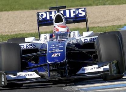 El piloto japonés pulveriza la mejor marca de Button en Jerez