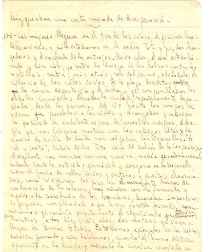 Manuscrito original de la primera página del capítulo 2 de 'Juntacadáveres, de Juan Carlos Onetti. La exposición pretende reflejar un momento histórico a través de primeras ediciones, publicaciones en ediciones periódicas de la época, libros firmados, objetos personales de los autores, grabaciones en discos, correspondencia, fotografías originales...