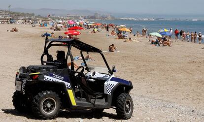 Las playas de la Patacona y Port Saplaya ya se han vuelto a abrir.