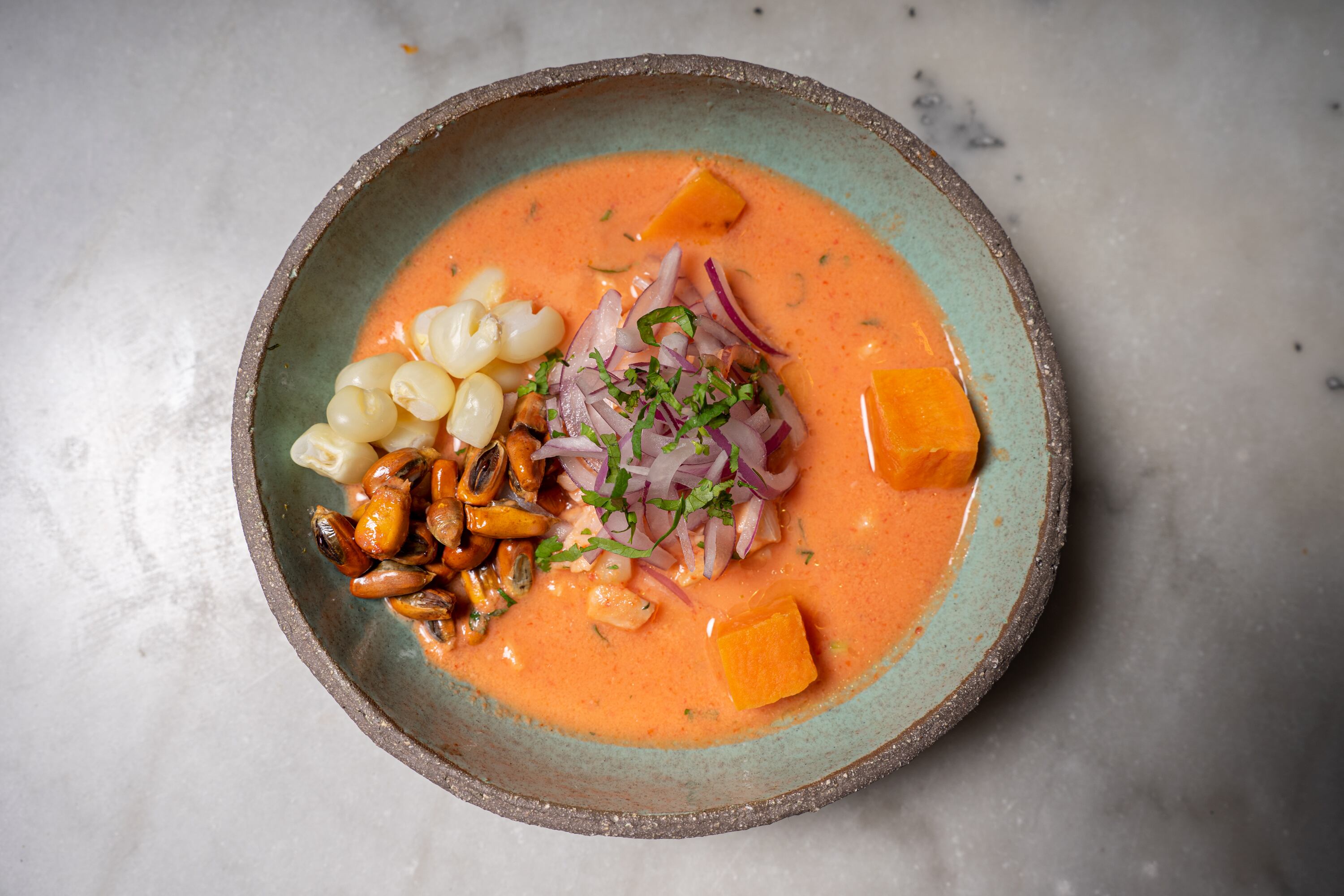 Imagen de uno de los ceviches que ofrece Lascar.