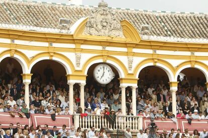 La plaza de la Maestranza de Sevilla en tarde de festejo.