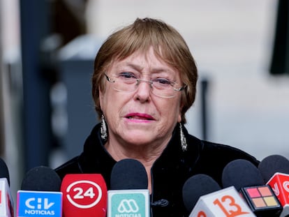 Michelle Bachelet habla con los medios, el pasado 11 de septiembre, en Santiago (Chile).