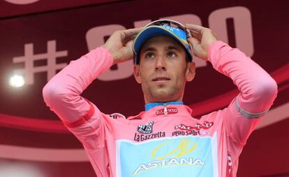 Nibali con el maillot rosa del Giro 2016.