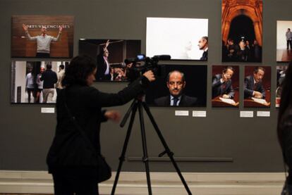 Algunas de las imágenes de la exposición <i>Fragments d'un any,</i> ayer en la sede de la Nau de la Universitat.