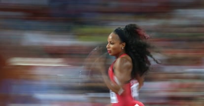La estadounidense Natasha Hastings en la prueba de los 400 metros