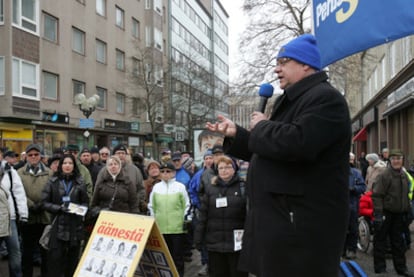 El líder ultraderechista Timo Soini, en un mitin en Pori (oeste de Finlandia) el pasado día 2.