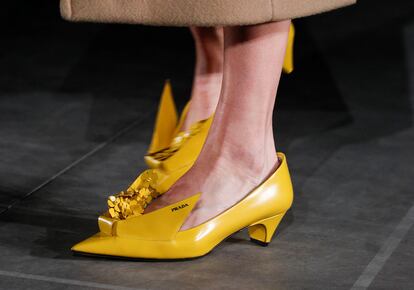 Unos zapatos de Prada para su colección otoño/invierno 2023-2024, presentada en Milán el 23 de febrero de 2023.