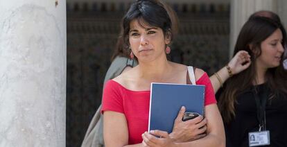 Teresa Rodríguez, en el Parlamento andaluz.