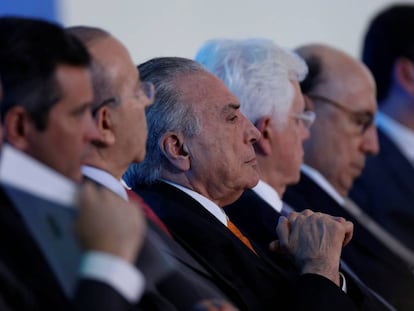 Michel Temer junto a ministros nesta semana em Bras&iacute;lia.