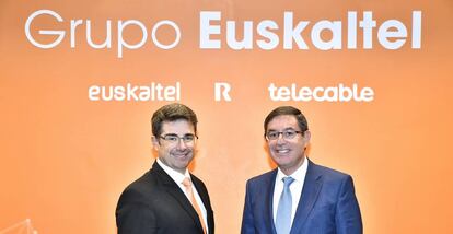 José Miguel García, nuevo consejero delegado de Euskaltel, y el presidente de la compañía, Alberto García Erauzkin.