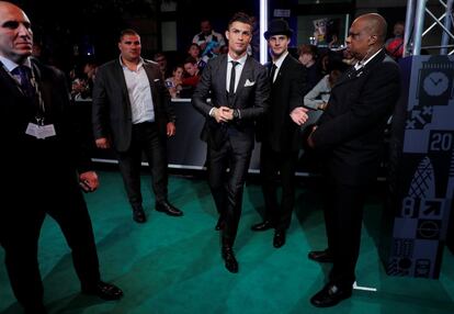 El jugador del Real Madrid, Cristiano Ronaldo, a su llegada a la ceremonia de entrega de los premios 'The best' 2017.