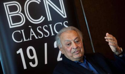 Zubin Mehta atén els mitjans de comunicació a Barcelona.