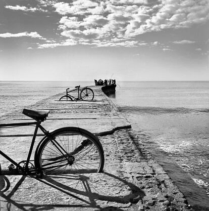 Una imagen titulada 'Bicicletas', en 1972. 