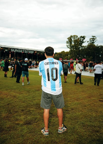 Retratos de asistentes a la sesión de Cattaneo en Buenos Aires, en marzo. “Es bonito ver cómo el sonido de Hernán sigue siendo relevante para diferentes generaciones”, dice François Jozic, del festival Brunch Electronik.