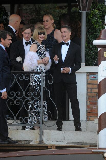 Durante los días que duró la boda de los Clooney en Venecia, la ciudad de los canales recibió una gran cantidad de invitados famosos. En la imagen, Anna Wintour, editora de 'Vogue' América. 