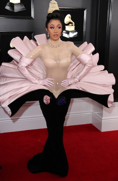 Cardi B arriesgó e hizo historia en 2019 con este vestido vintage de Thierry Mugler de 1995.